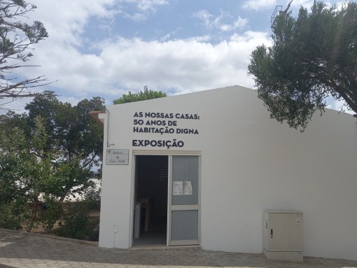 VISITA ORIENTADA À EXPOSIÇÃO “AS NOSSAS CASAS: 50 ANOS DE HABITAÇÃO DIGNA”
