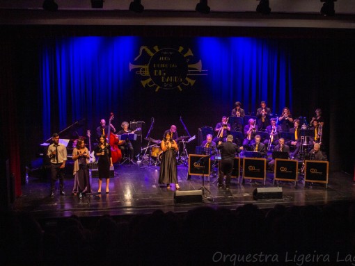 PARA UM NOVO AMANHÃ, pela Orquestra Ligeira de Lagos