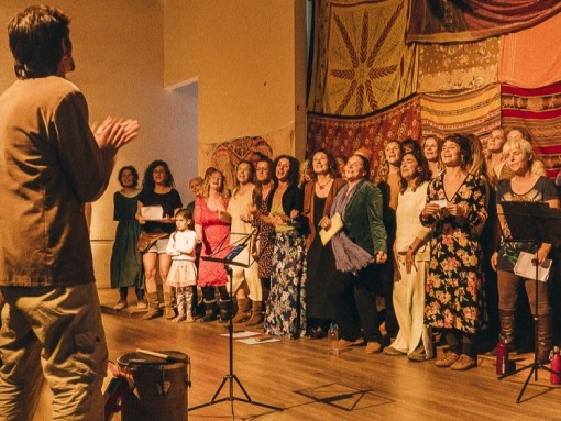 CANÇÔES SEM TEMPO, pelo Coro da Gente