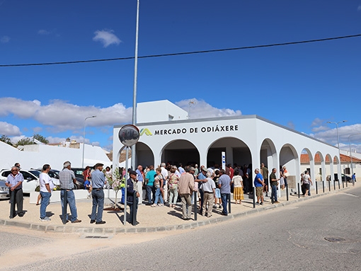 Mercado de Odiáxere reabre portas reabilitado