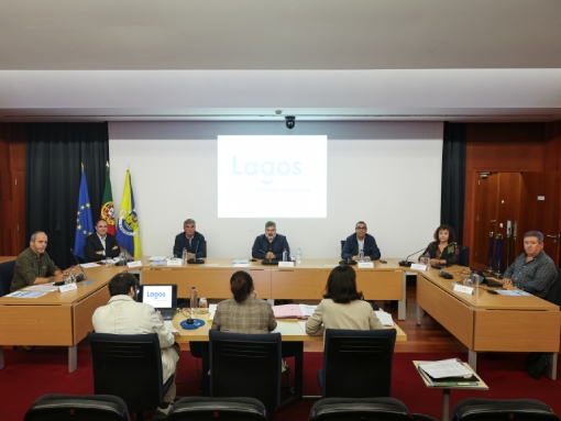 Periodicidade das reuniões - alteração ao Regimento da Câmara Municipal
