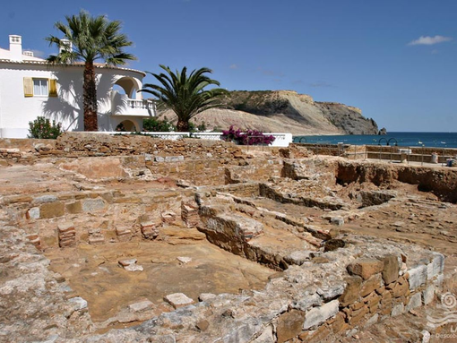 LAGOS AVANÇA: com valorização das ruínas romanas da Praia da Luz