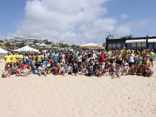 Praia de Porto de Mós foi palco de evento de surf adaptado