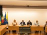 Protocolo Cooperação Lagos Pivdenne 1: (da esq. para a dta.) Intérprete, Volodymyr Novatskyi (presidente do município de Pivdenne), Hugo Pereira (presidente da Câmara Municipal de Lagos), Maryna Mykhailenko (embaixadora da Ucrânia em Portugal) e Roman Grymalyuk (presidente da ORANTA)